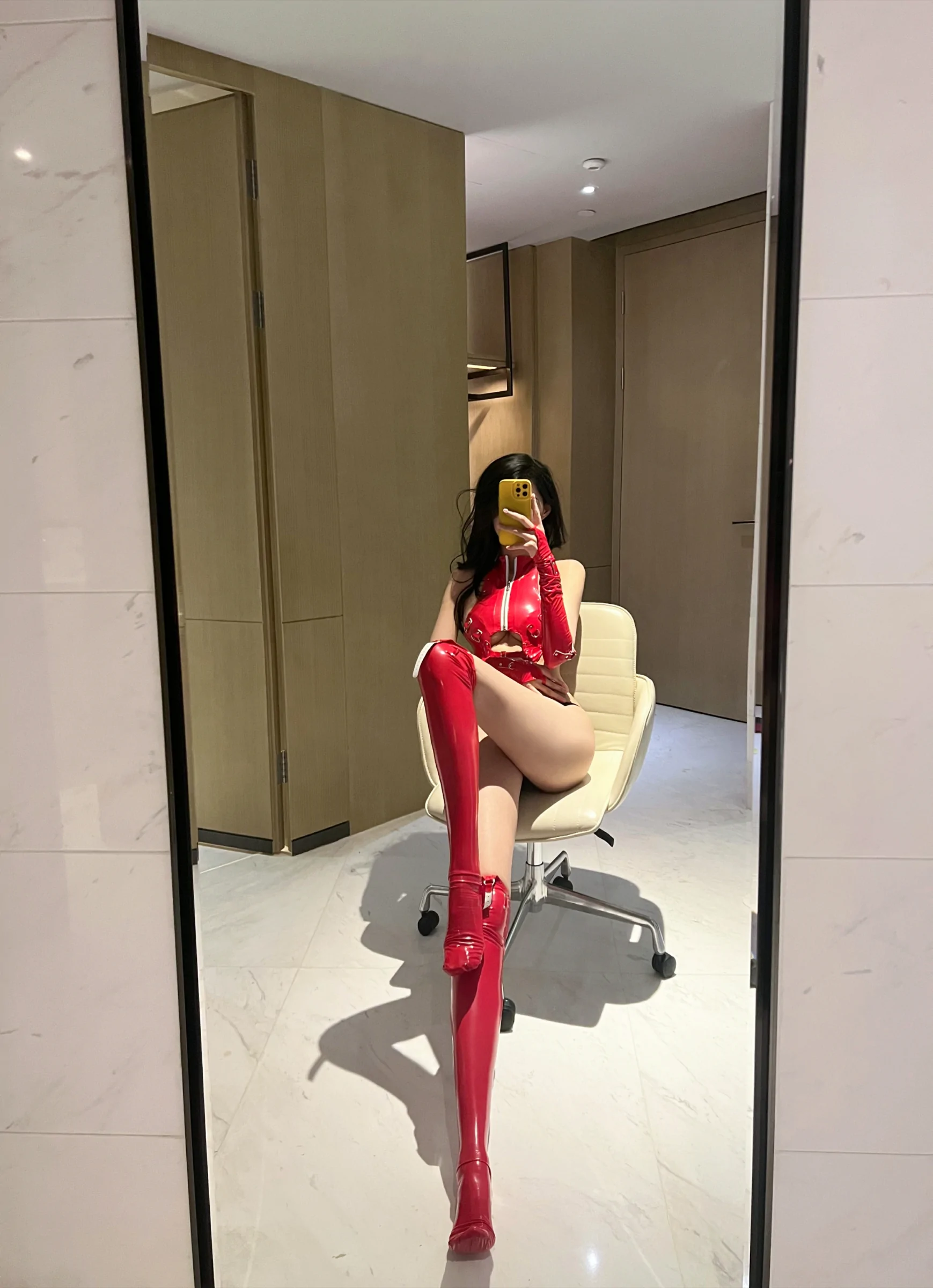 葛征GeZheng – 红色皮裤 [54P]