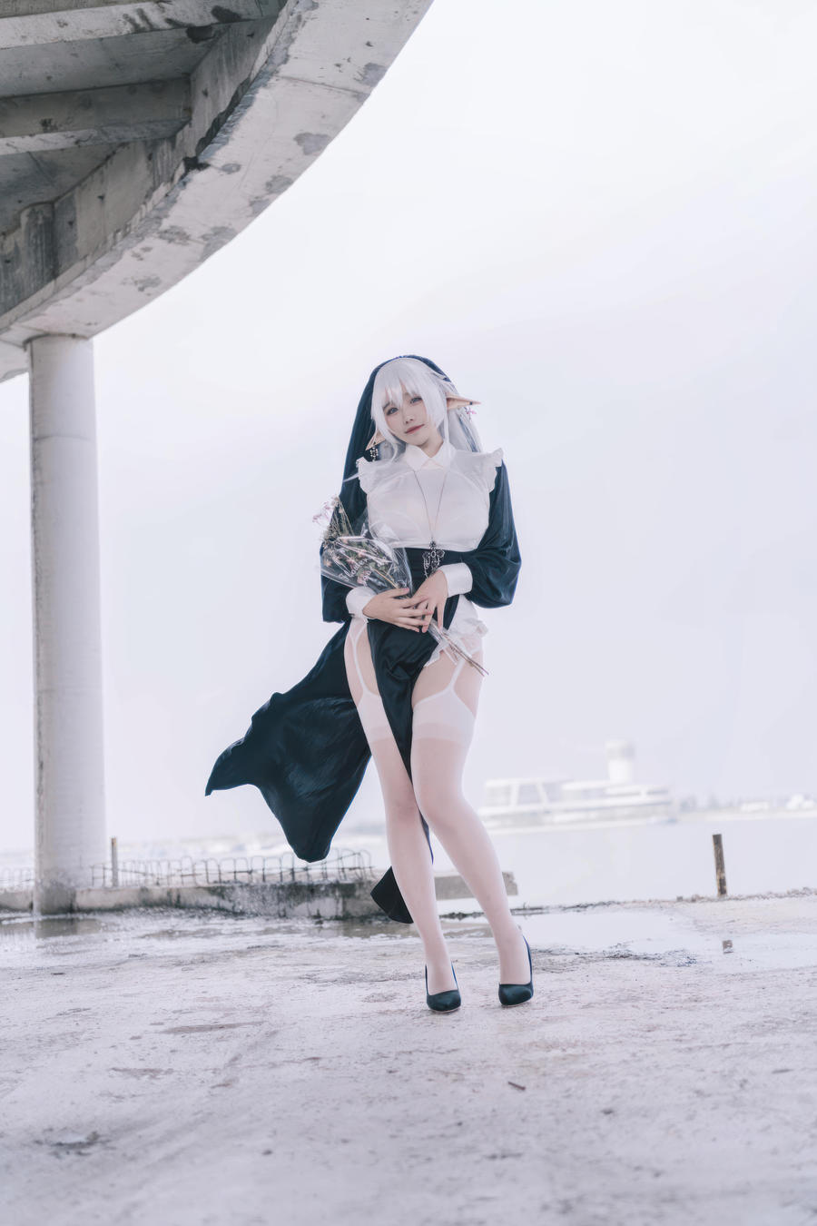 阿半今天很开心-No.071 – 精灵修女 [28P]