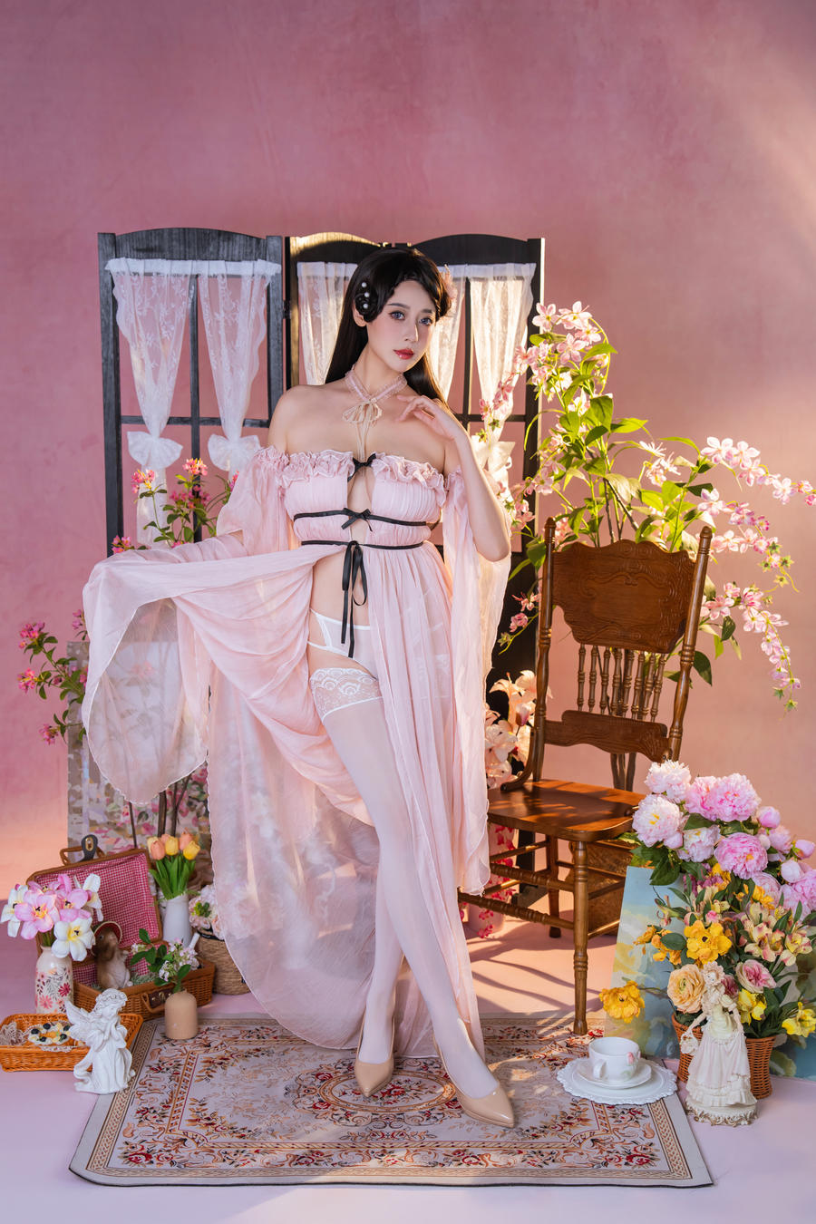 奈汐酱nice-No.142 – 粉红茶事 [32P]
