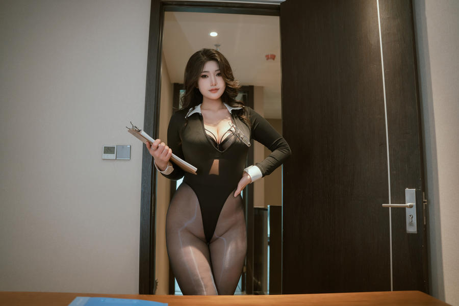 星澜是澜澜叫澜妹呀-No.067 – 麻辣女秘书 [71P]