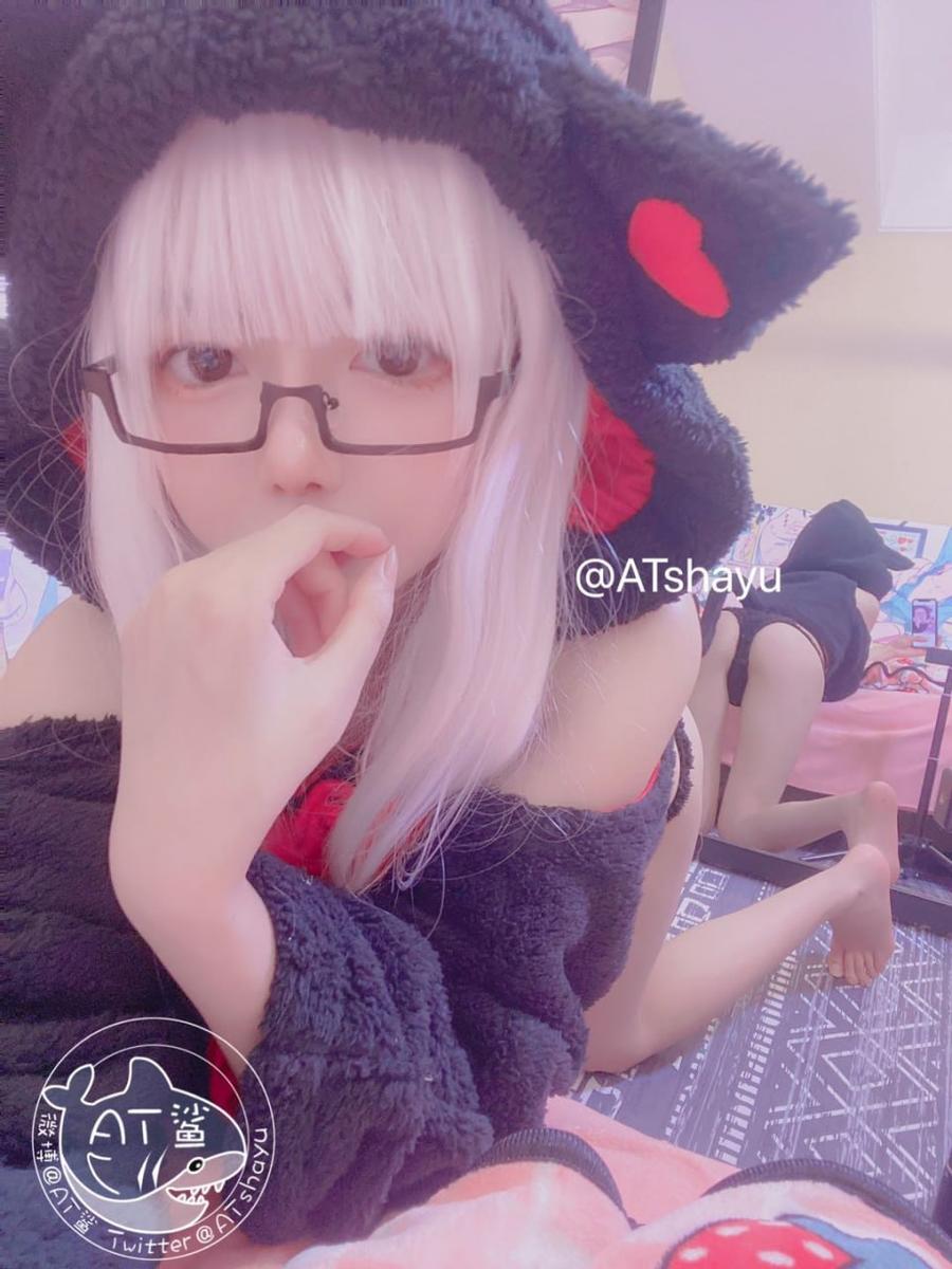 AT鲨-No.084 – 喵喵觐见 [38P]