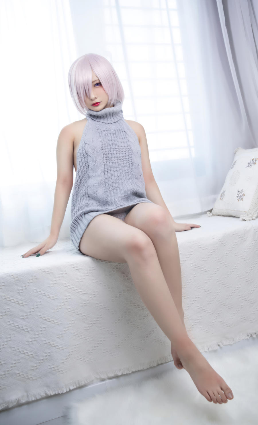 洛璃LoLiSAMA-No.101 – FGO 玛修 露背毛衣 [13P]