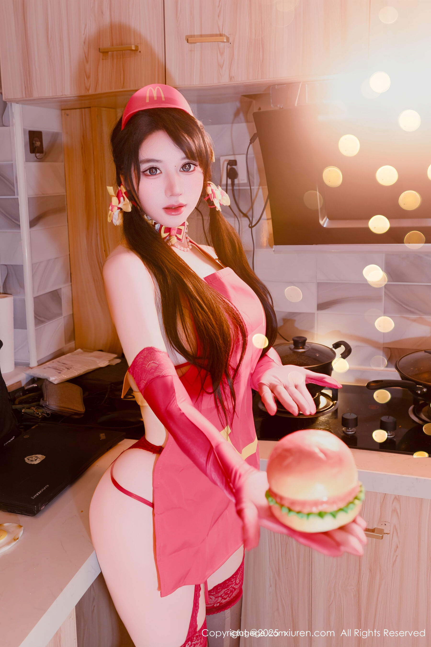 [XiuRen秀人网] 汐汐爱吃草莓 Vol.11154