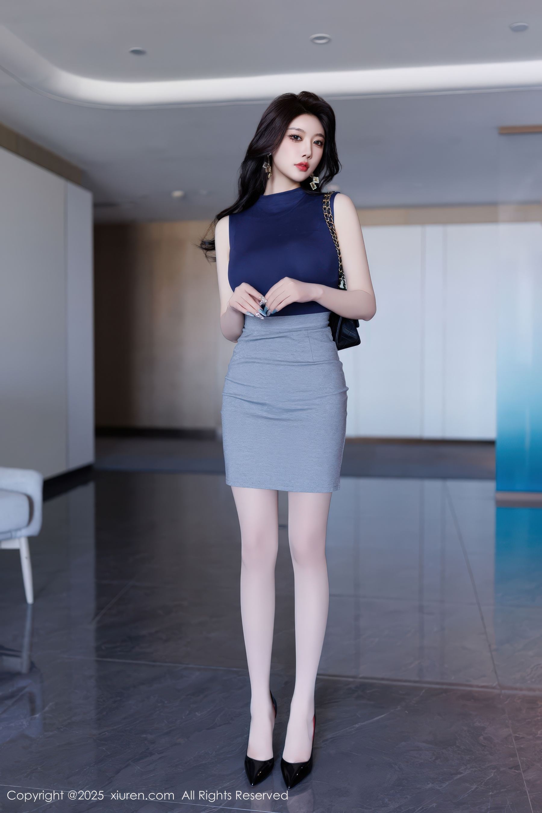 [XiuRen秀人网] No.9857 杨晨晨Yome 黑丝美腿
