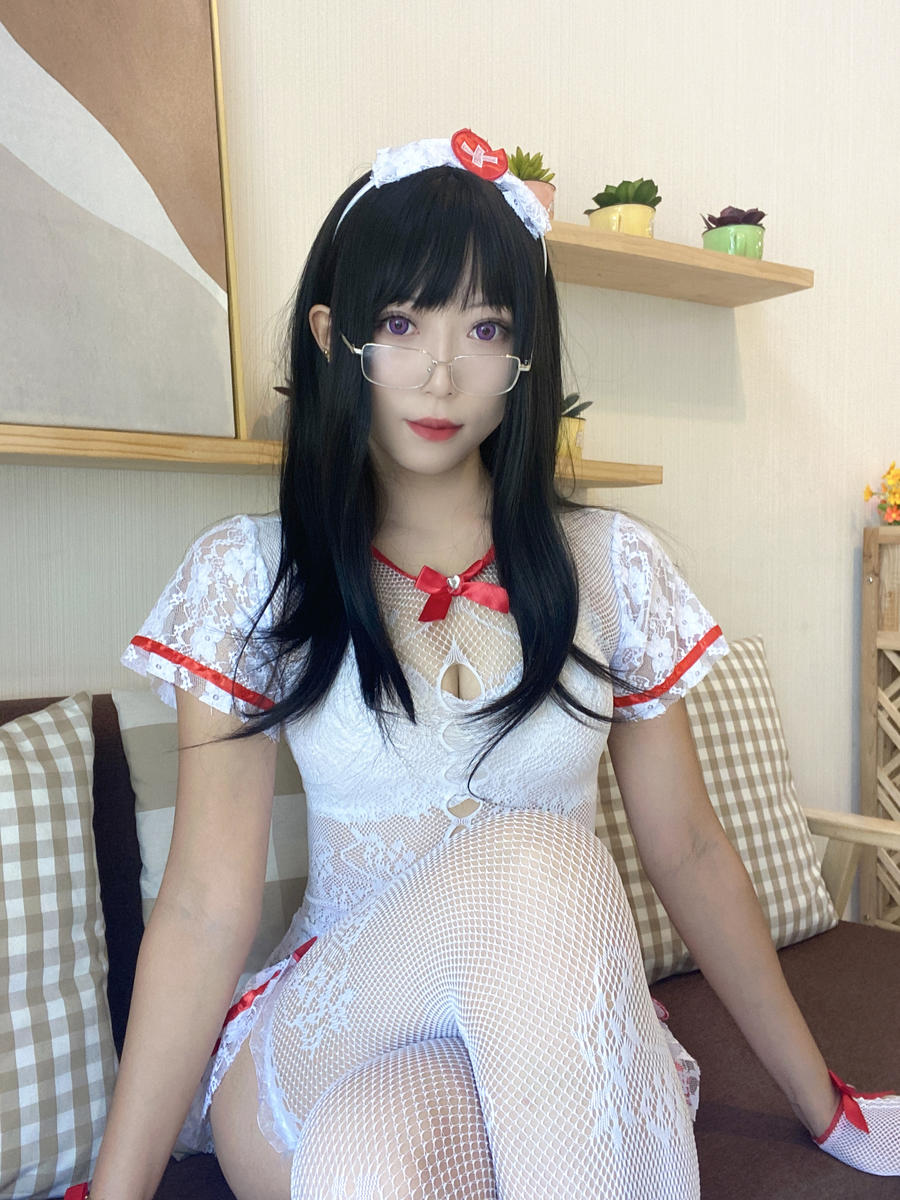 Money冷冷-No.043 – 白网护士套 [35P]