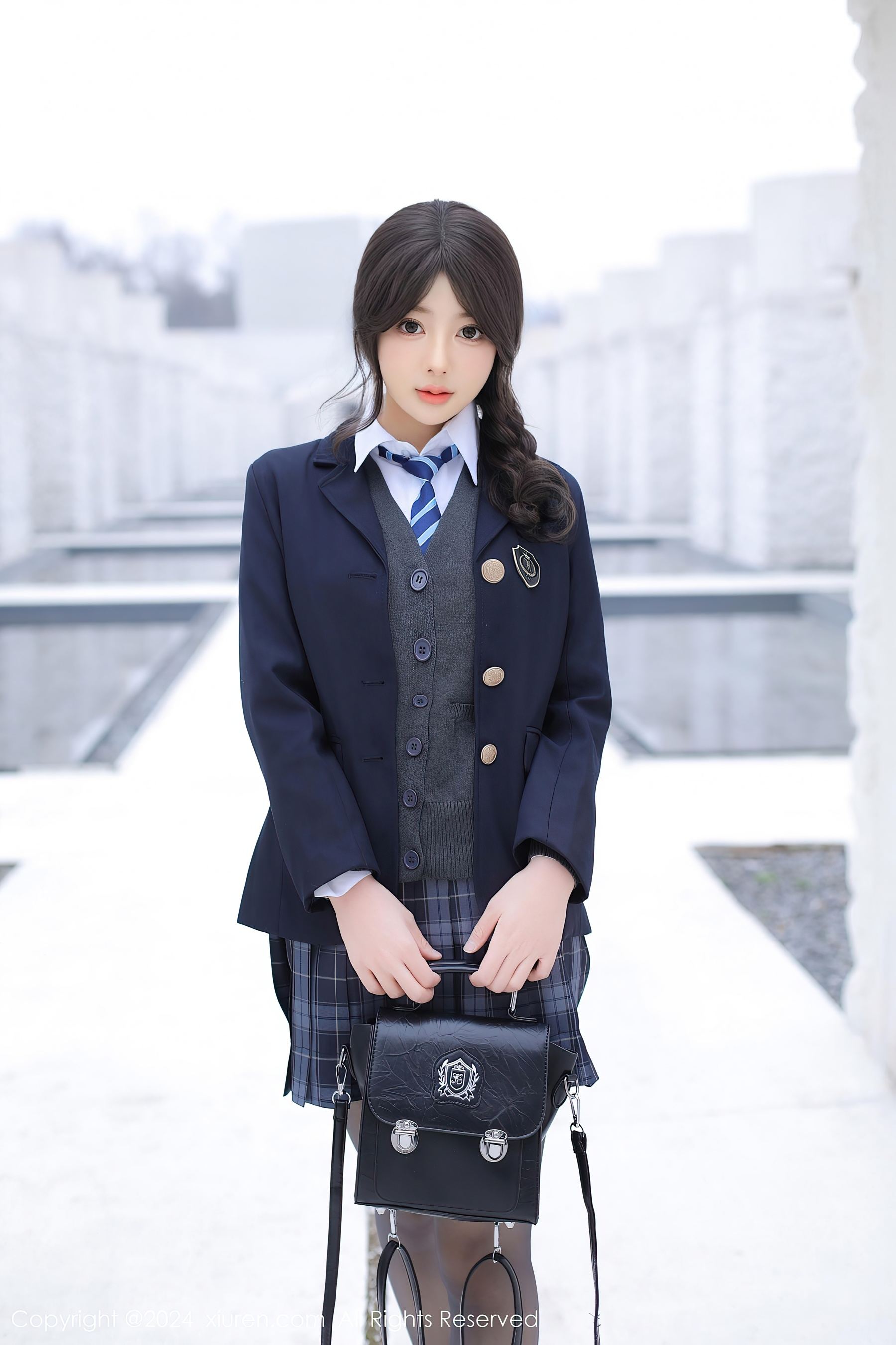 [XiuRen秀人网] No.9693 桃妖夭 黑丝制服