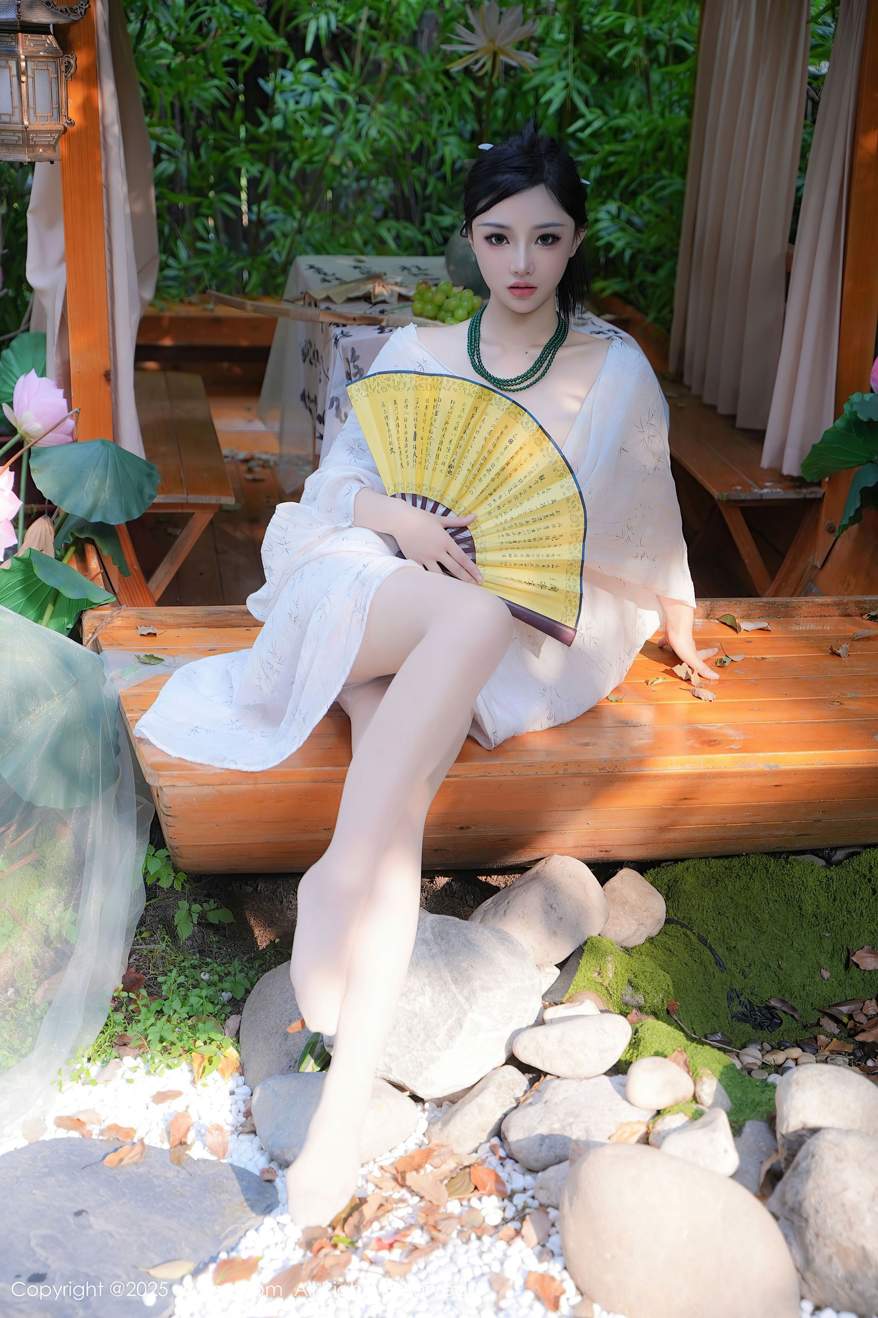 [XiuRen秀人网] No.9730 妙可可Cheese 丝袜美腿