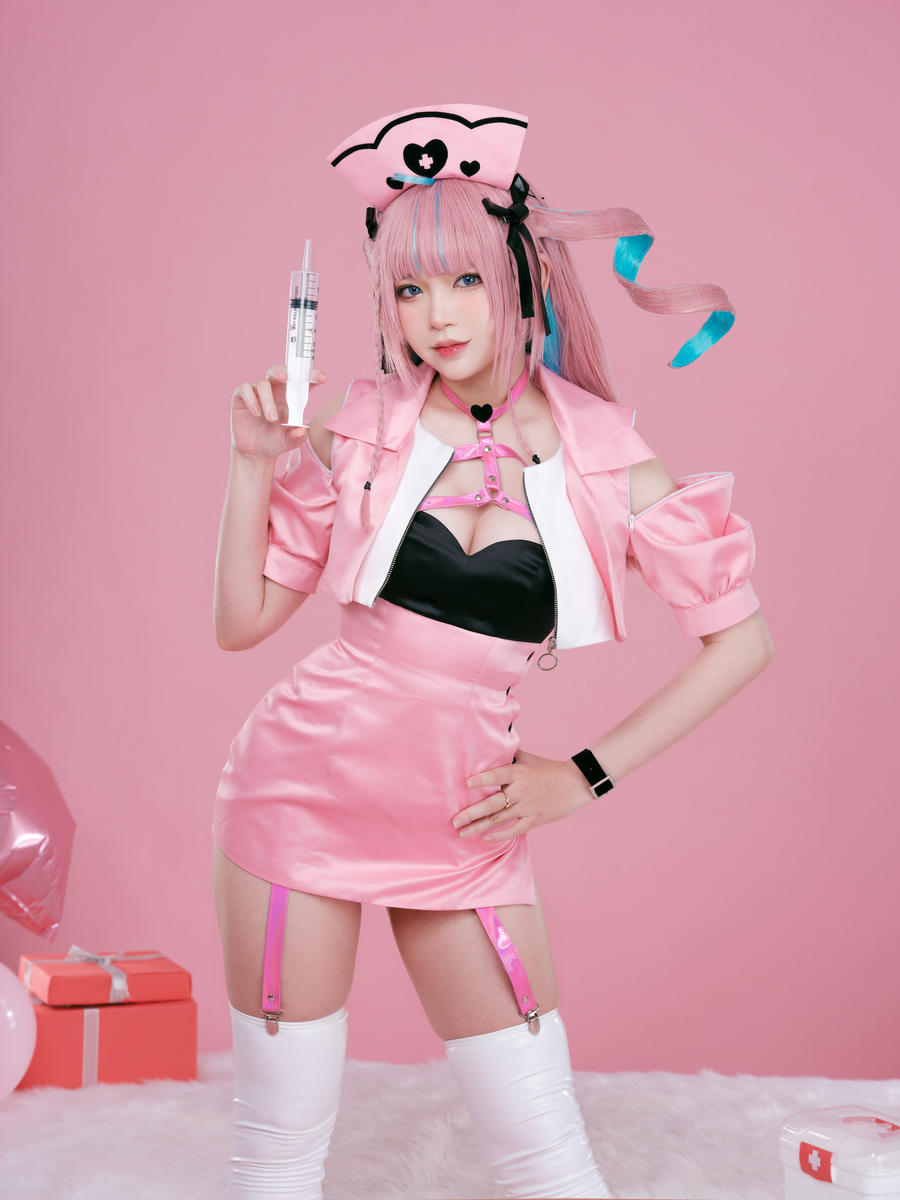 ZinieQ-No.086 – Hololive Aqua Minato [35P]