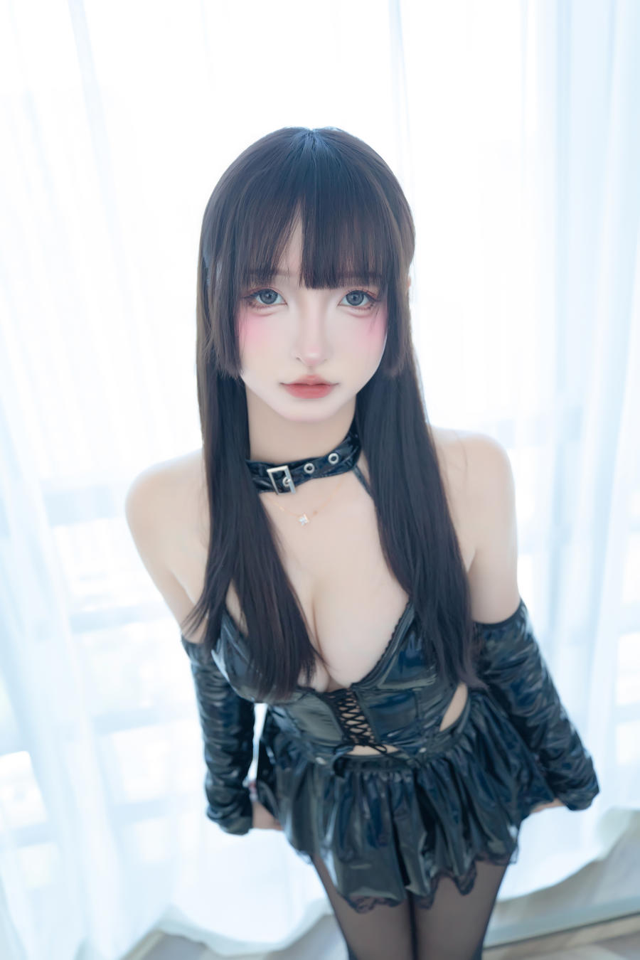 神楽坂真冬-No.191 – 美脚调教 [75P 2V]
