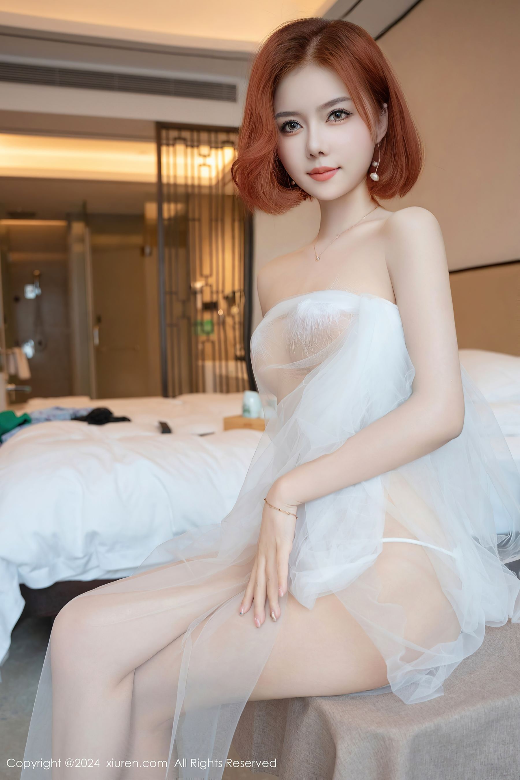 [XiuRen秀人网] No.9318 白芷yy 性感美腿