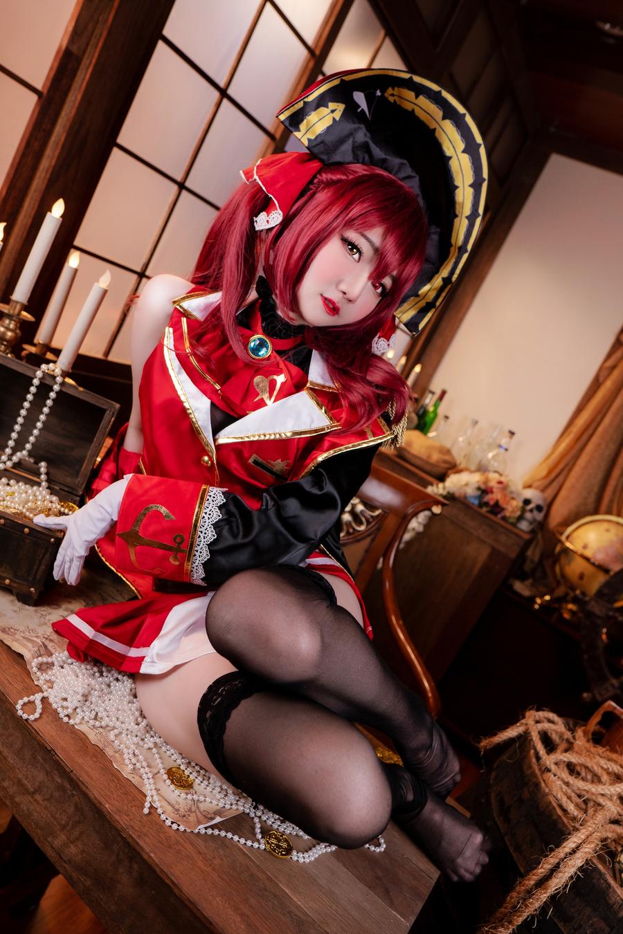 Sally Dorasnow-No.049–Hoshou Marine [19P]