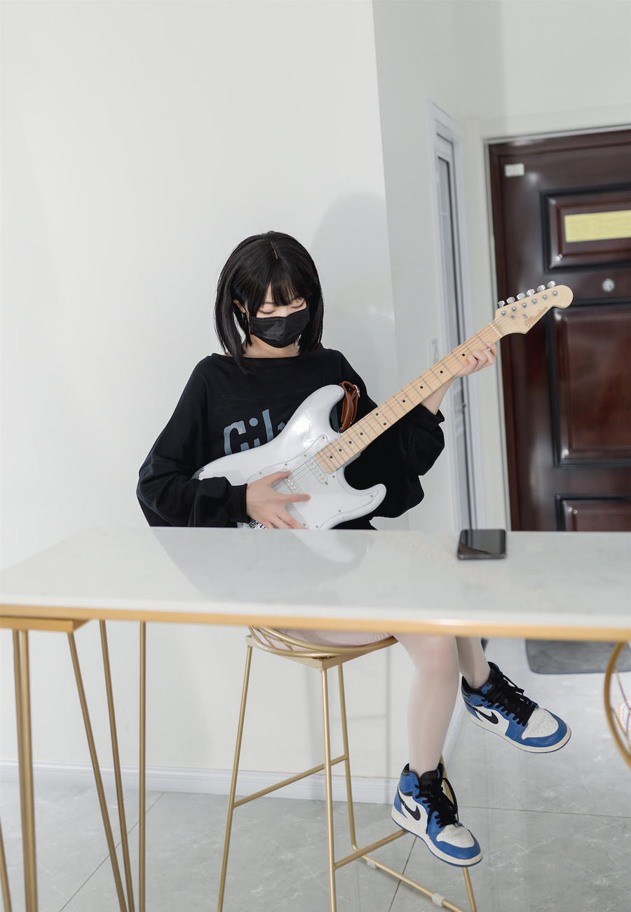 杏仁曲奇-No.007–升玖吉他姐姐 [45P]