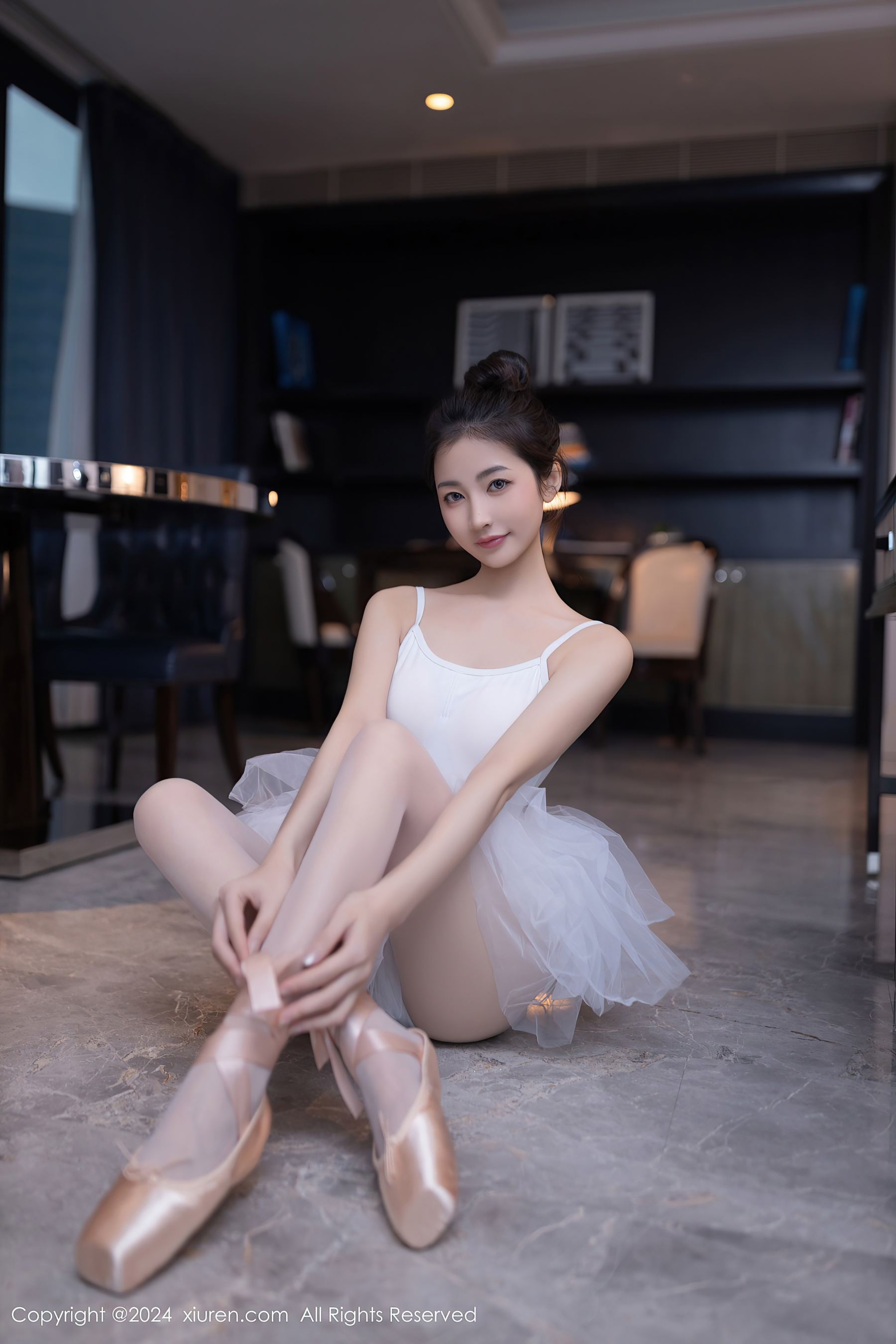 [XiuRen秀人网] No.8657 鱼尾fish 丝袜美腿